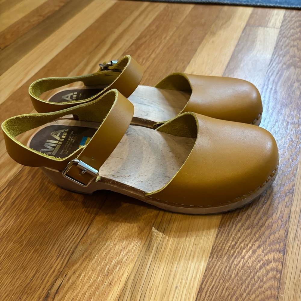 MIA Sofia Clog - Picture 4 of 11
